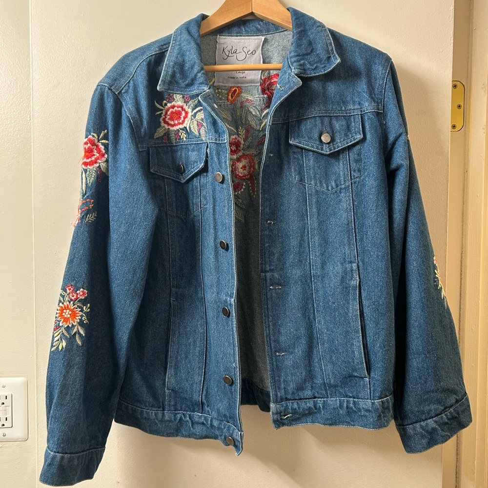 Floral Embroidered Denim Jacket - Blue